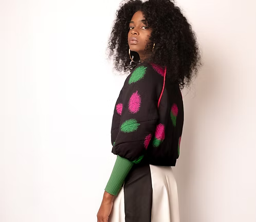 Bomber Cropped Penas - Moletom Sustentável com Matelassê - TA Studios (