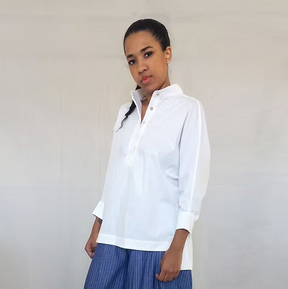 Camisa de Algodão com Manga Morcego: Liberdade e Estilo