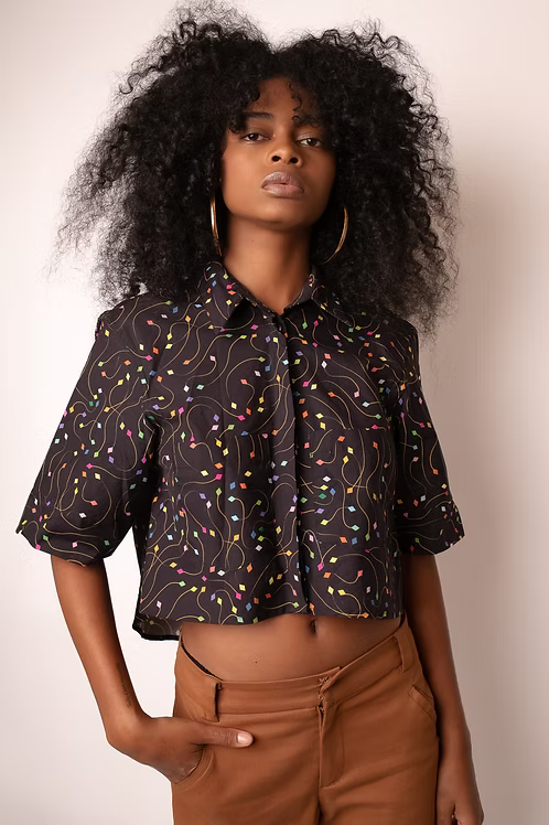 Camisa Cropped Estampa Exclusiva - TA Studios