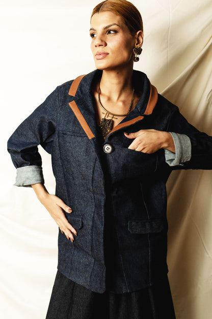 Jaqueta longa, indigo natural,  TA Studios.
