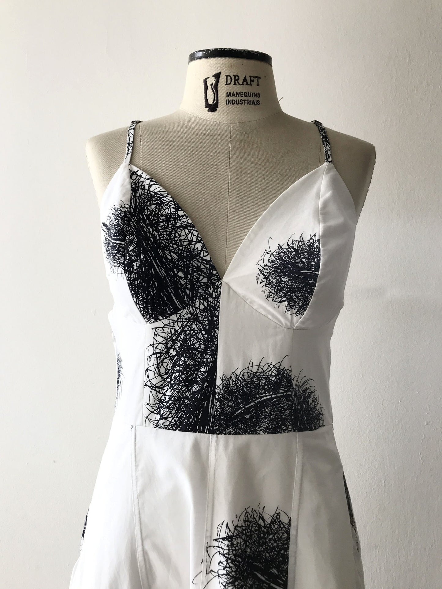 Vestido longo Algodão, estampa exclusiva Bird. TA Studios