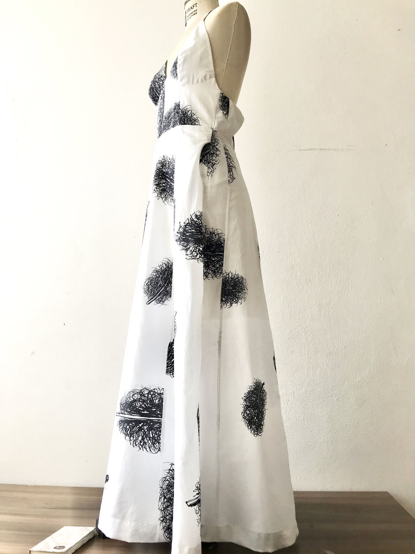 Vestido longo Algodão, estampa exclusiva Bird. TA Studios