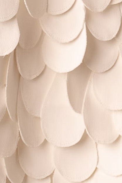 Jaqueta Penas Aplicadas: Arte Manual em Algodão Estruturado