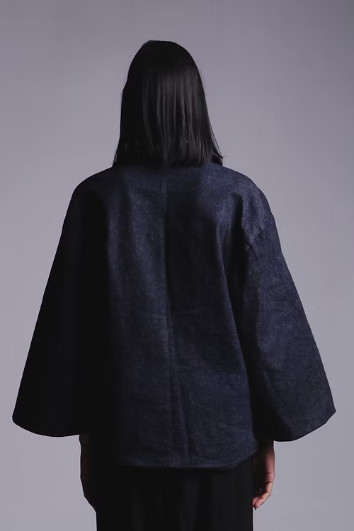 Blazer Kimono Jeans Índigo - Design Atemporal. TA Studios