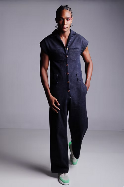 Macacao Unissex TAStudios-vista-frontal-corpo-inteiro.