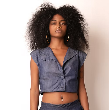 Blusa Jeans com Asas nas Costas - Liocel Sustentável | TA Studios